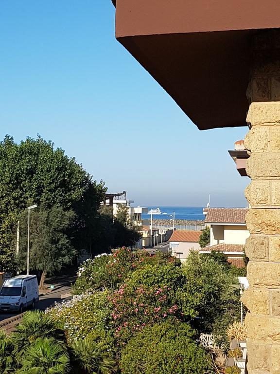 Myricae Rooms Affittacamere No Late Arrival Fiumicino Zewnętrze zdjęcie