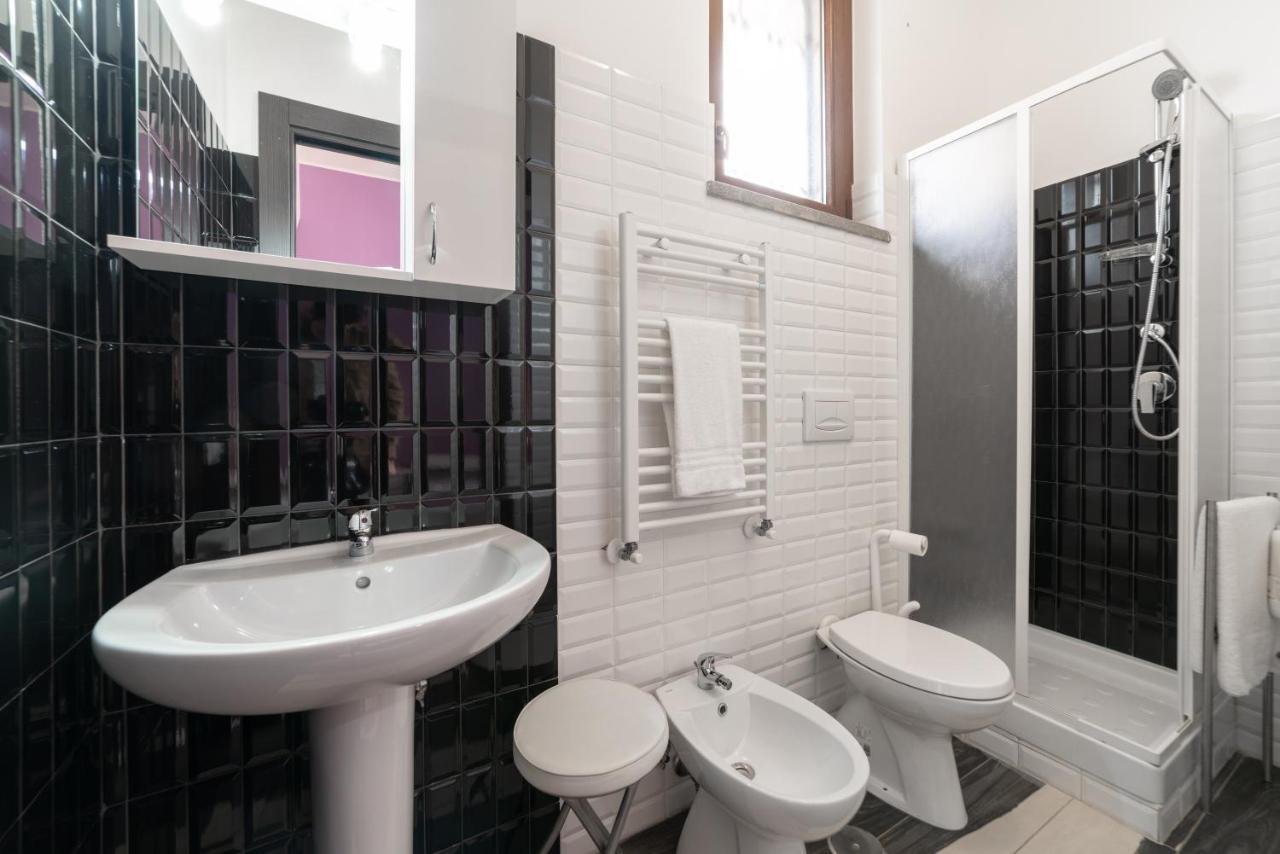 Myricae Rooms Affittacamere No Late Arrival Fiumicino Zewnętrze zdjęcie